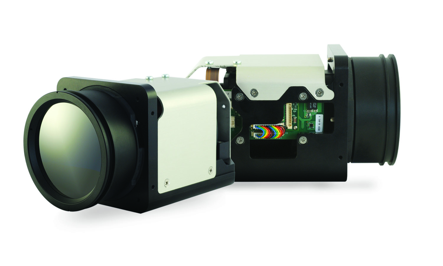 SierraOlympic Introduces Continuous Zoom Uncooled LWIR Thermal Chassis