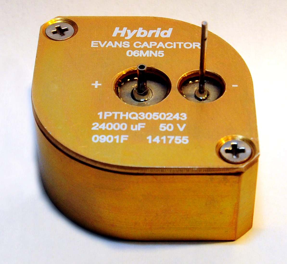 Packaged THQ3 Hybrid® Capacitor