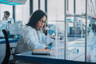 Guide To Seeding, Expanding, And Harvesting Stem Cells GettyImages- 1346675538 research