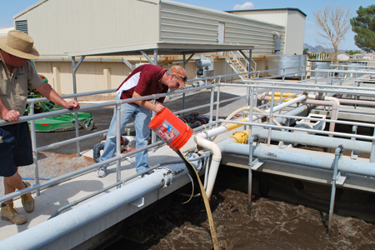 rsz_11utitlities_inc_pahrump_wwtp_test_program_photos_2015_044.jpg rsz_11utitlities_inc_pahrump_wwtp_test_program_photos_2015_044.jpg