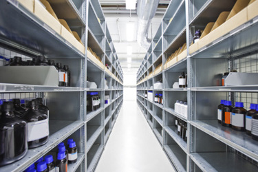 Medicine Warehouse-GettyImages-463834729 Medicine Warehouse-GettyImages-463834729