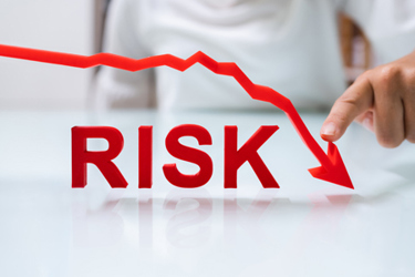 Less Risk-GettyImages-1246366605 Less Risk-GettyImages-1246366605