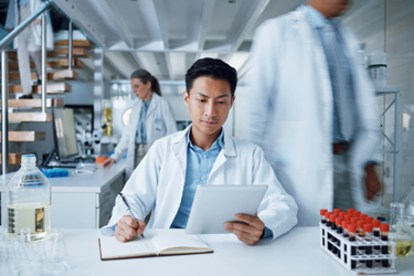 GettyImages-1600719545 lab