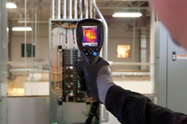 <B>Infrared Cameras For Building Diagnostics and Predictive Maintenance: FLIR i-Series</b> <B>Infrared Cameras For Building Diagnostics and Predictive Maintenance: FLIR i-Series</b>