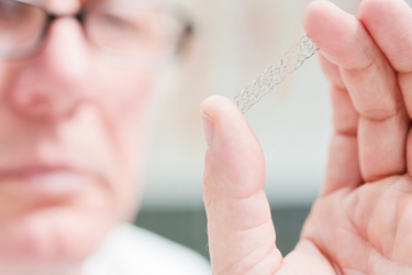 GettyImages-181886467-doctor-stent-heart-procedure GettyImages-181886467-doctor-stent-heart-procedure
