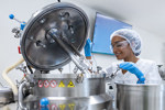 pharmaceutical-manufacturing-GettyImages-2196233593