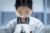 Beyond Conventional: How This CDMO Model Is Empowering Emerging Biotechs GettyImages-1395479417 biotech research