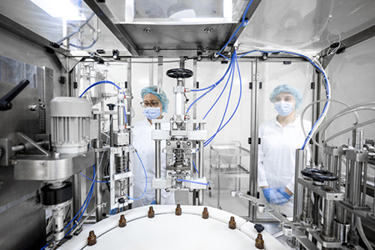 biomanufacturing-GettyImages-1417398234 biomanufacturing-GettyImages-1417398234