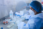 pharmacist, sterility, pharmaceutical processes-GettyImages-2216056406