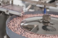 Optimizing Tablets For Even Splitting: The Pressure Sensitive Bisect Design GettyImages-1669461851 tablet manufacturing