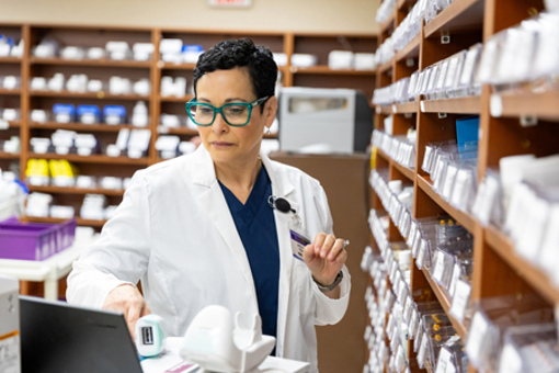 Medical professional in pharmacy-GettyImages-2251394910