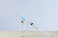 GettyImages-1327274417 injection, syringe