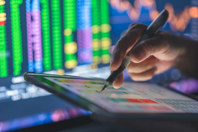 GettyImages-2207572929-tablet-data-model-pen-hand