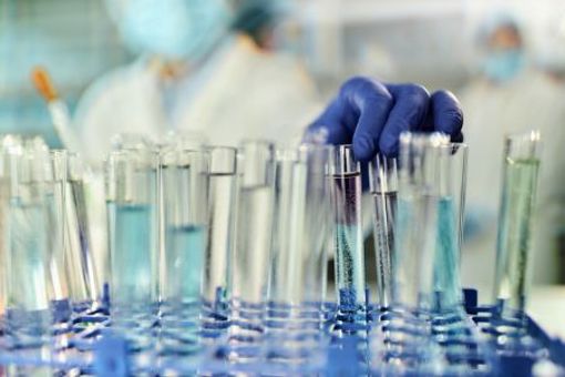 GettyImages-2180157480 lab worker test tubes