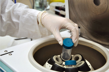 GettyImages-115025703-centrifugation