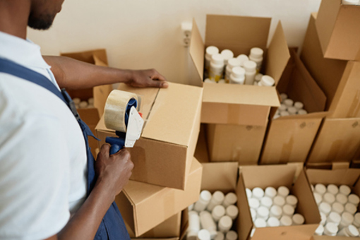 Risk Mitigation Planning For Pharmaceutical Tariffs GettyImages-1572384472 recall, packaging, shipping