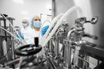 How Can You Avoid Bioprocessing Risks When Using Cable Ties? GettyImages-1432665190-pharma-manufacturing-tubes-connectors