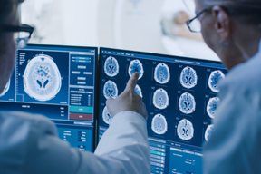 GettyImages-1074166486-brain-scan-results-radiologist-doctor GettyImages-1074166486-brain-scan-results-radiologist-doctor