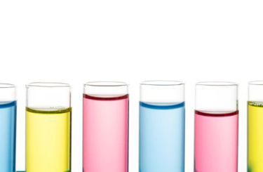 GettyImages-1285272270 color changing water test tubes GettyImages-1285272270 color changing water test tubes