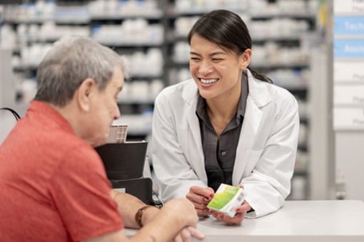 pharmacist, service, guidance, patient care-GettyImages-2260105068