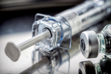 GettyImages-1131587509-syringe-vial-injection-inspection GettyImages-1131587509-syringe-vial-injection-inspection
