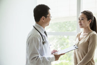 GettyImages-186481201 doctor patient