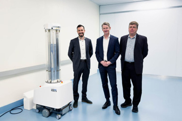 UVD-Robot-team-1024x768