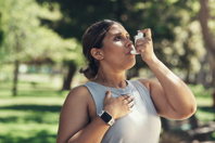 GettyImages-1321279050-inhaler-inhalation-breathe-lungs