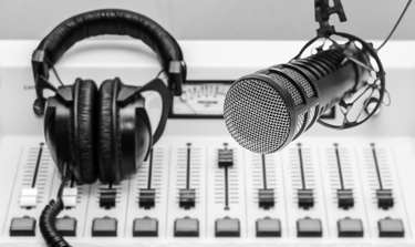 Radio GettyImages-2244341201