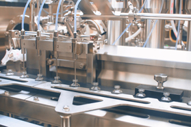 iStock-1268181247-vial-production-equipment