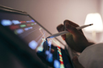 modern financial management, female investor empowerment, remote participation-GettyImages-2222754770