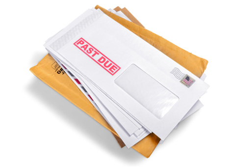past due envelopes-GettyImages-917638506