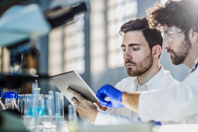 Apollo™ Scientist laboratory ipad GettyImages-500323894