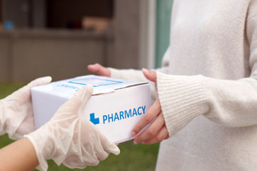 GettyImages-1319363931 medication delivery