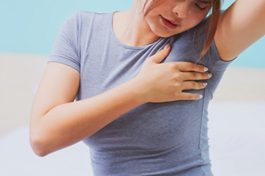 armpit lymph pain-GettyImages-1671734100