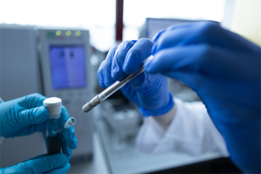 GettyImages-2176324258-chromatography-glp-1-analysis
