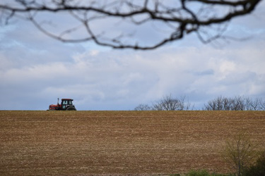 tractor, farmland, Drohan, header tractor, farmland, Drohan, header