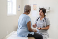 Clinical Pharmacokinetics And Pharmacometrics GettyImages-1391303942 patient doctor HCP