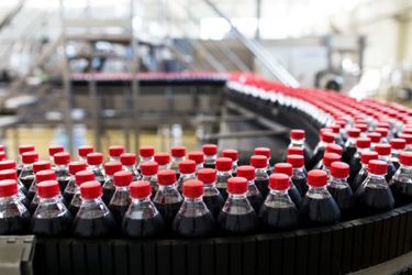 GettyImages-854175758 beverage manufacturing