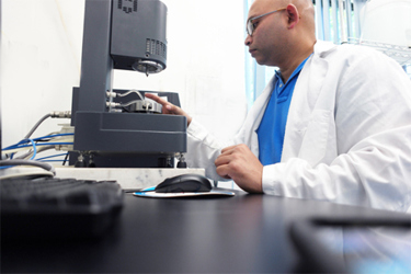 GettyImages-1218315283-scientist-rheometer-lab