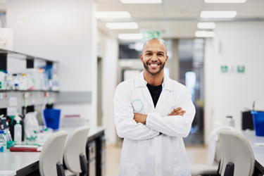 Scientist in laboratory-GettyImages-1327613548