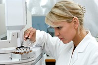 iStock_scientist at work in lab 450by300