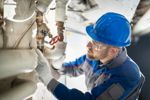 GettyImages-1204813771 valve inspection