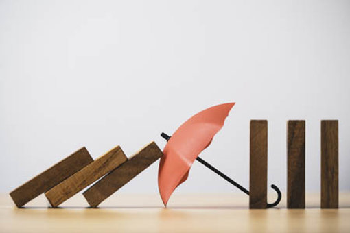 business insurance, risk management-GettyImages-2248824261