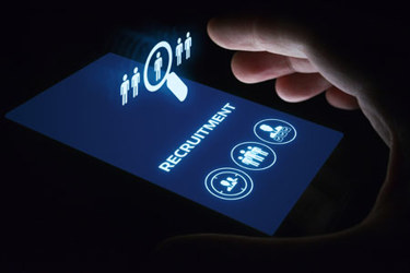 GettyImages-2210195887-tablet-phone-recruitment