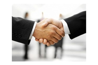 gI_92822_handshake.jpg gI_92822_handshake.jpg