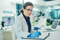 Medical research-GettyImages-1287846309