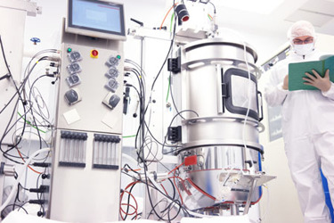 GettyImages-517743652-lab-bioreactor-cleanroom
