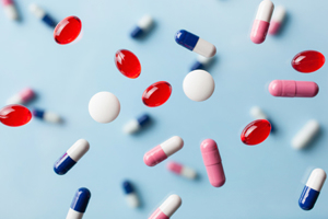 Oral Solid Dose Formulation And Lab Scale Capabilities GettyImages-1311641109-capsule-tablet-pill-OSD-oral-solid