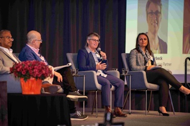 4b8d72df-5918-6045-4438-9f720f853f55 4b8d72df-5918-6045-4438-9f720f853f55